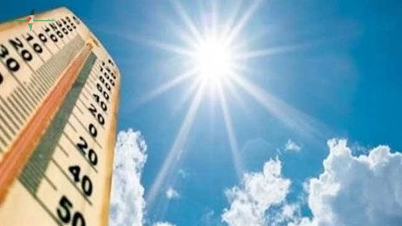 الأرصاد الجوية تحذر من انخفاض درجات الحرارة في القاهرة اليوم